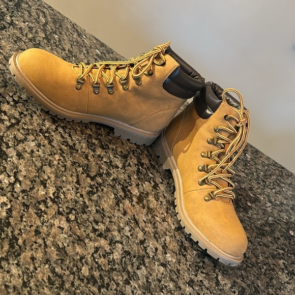 ESPRIT Gladys wheat lace boot NIB 11 - Picture 3 of 10